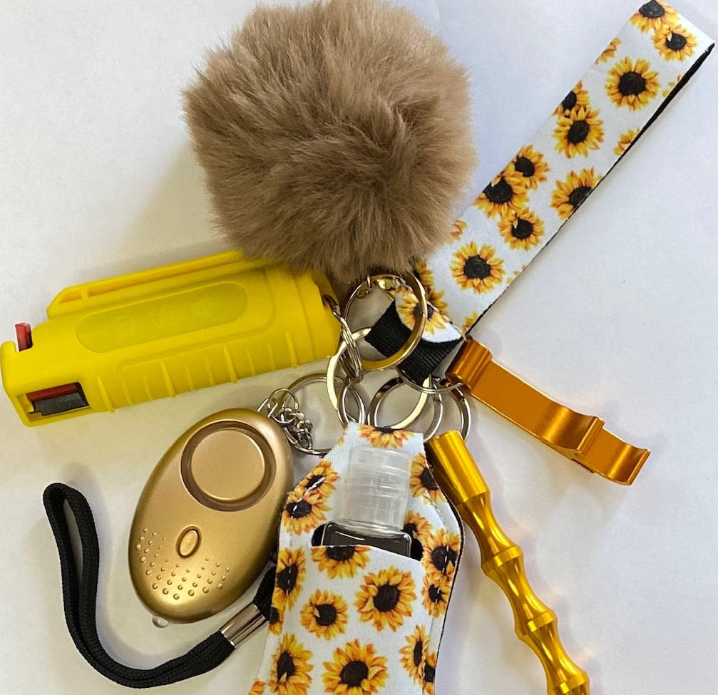 Daisy Gold Self-Defense Keychain Set